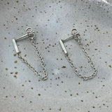 Bar chain stud